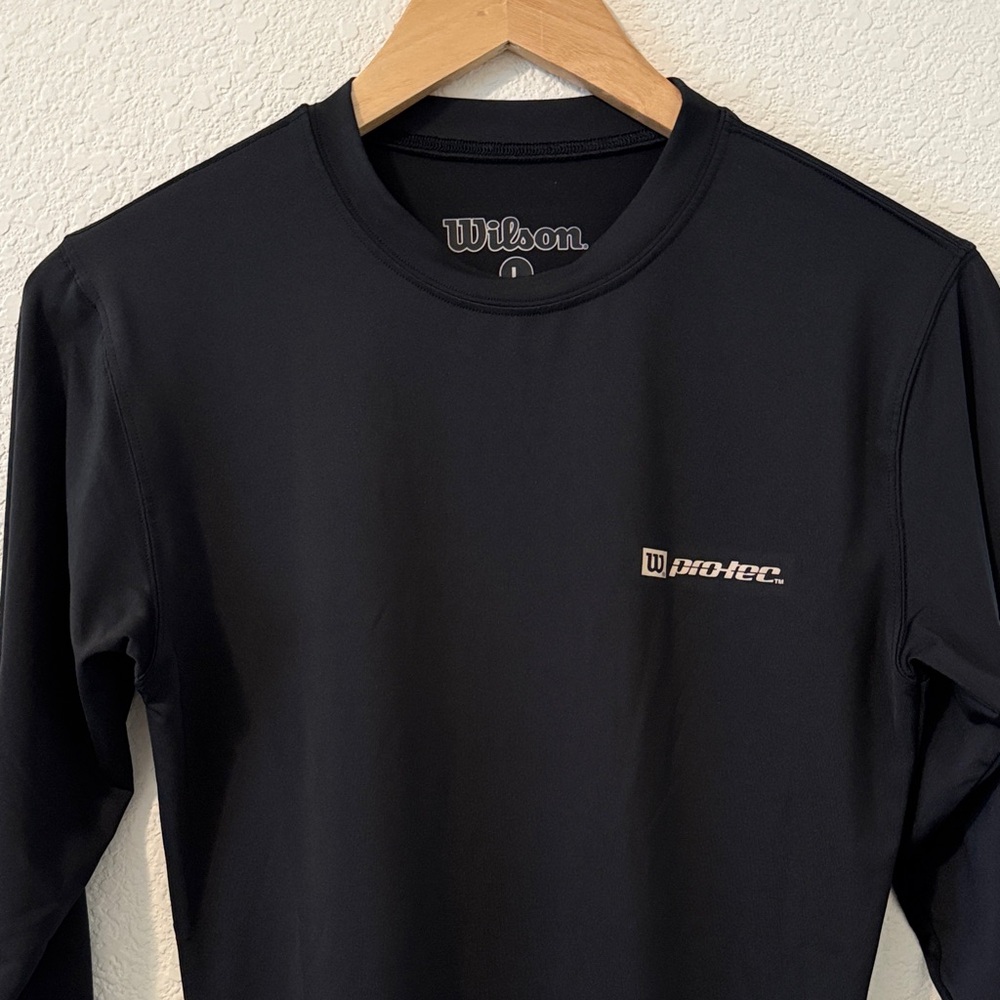 Wilson protec youth Large base layer for sports (baseball, basketball,etc),black